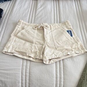 American Eagle Outfitters Cream Cargo Shorts